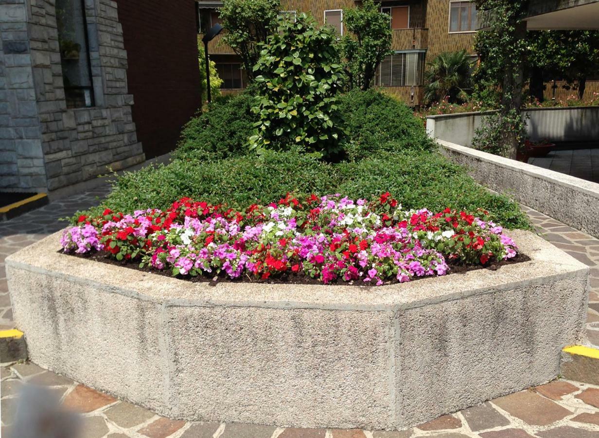 Appartamento Blu A Milano Zona Ripamonti Vicino Allo Ieo מראה חיצוני תמונה